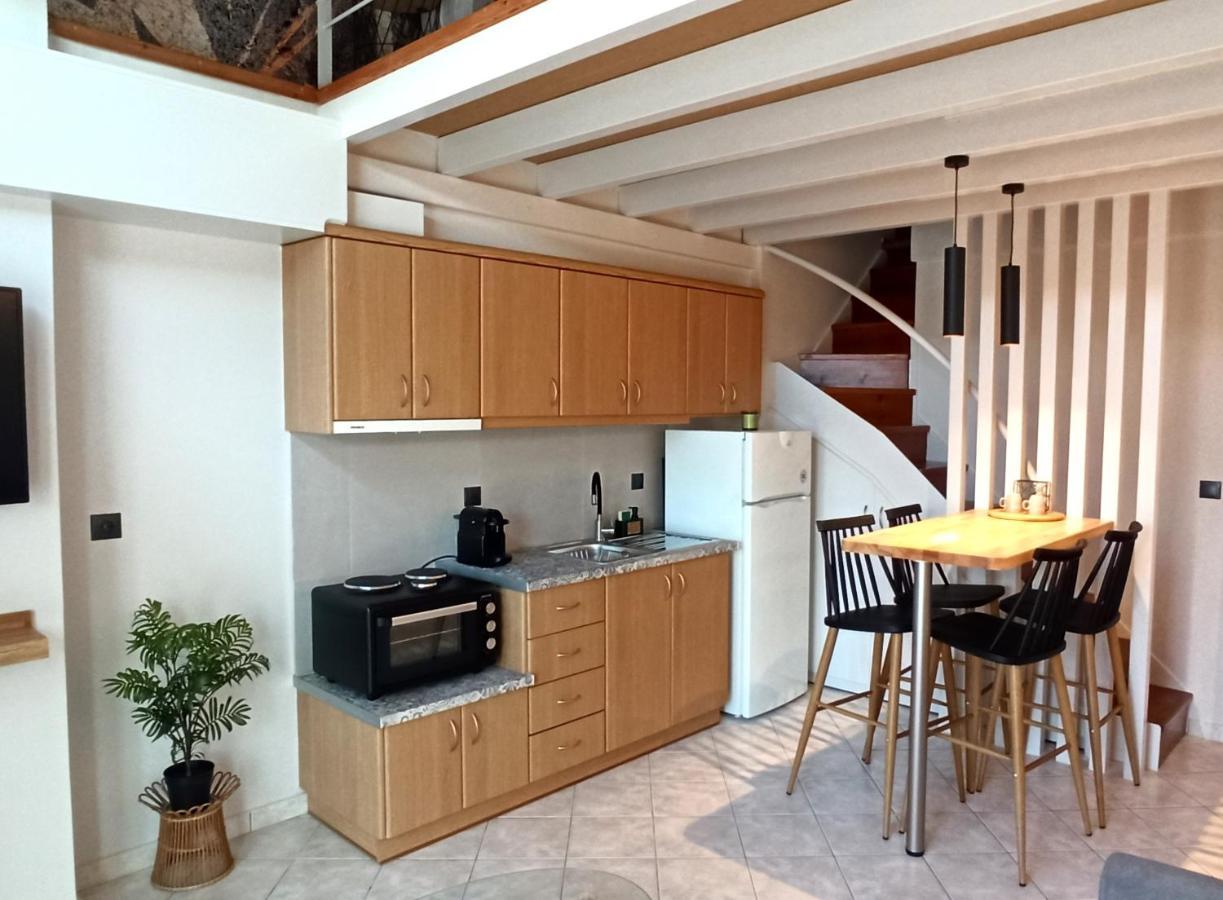 Filikon Maisonettes カラマタ エクステリア 写真