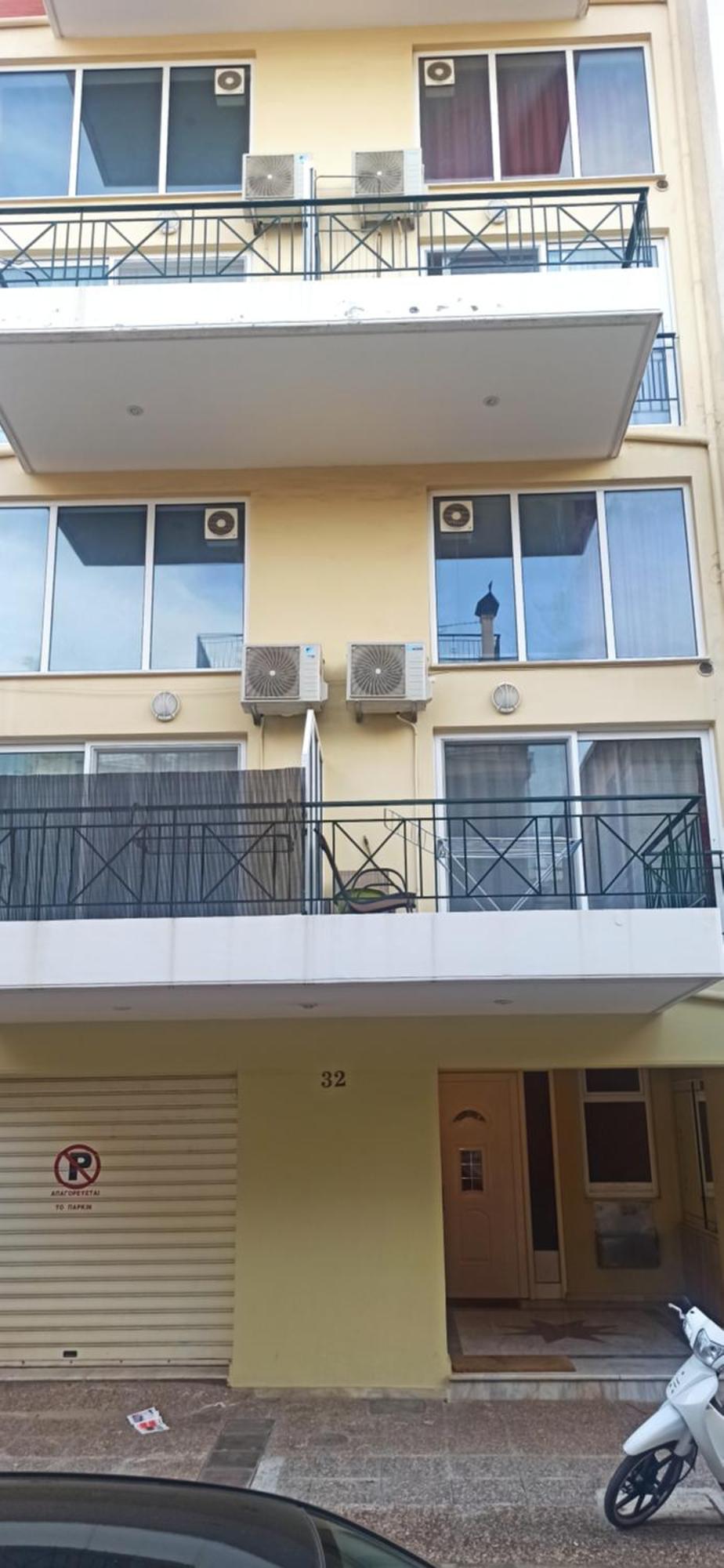 Filikon Maisonettes カラマタ エクステリア 写真