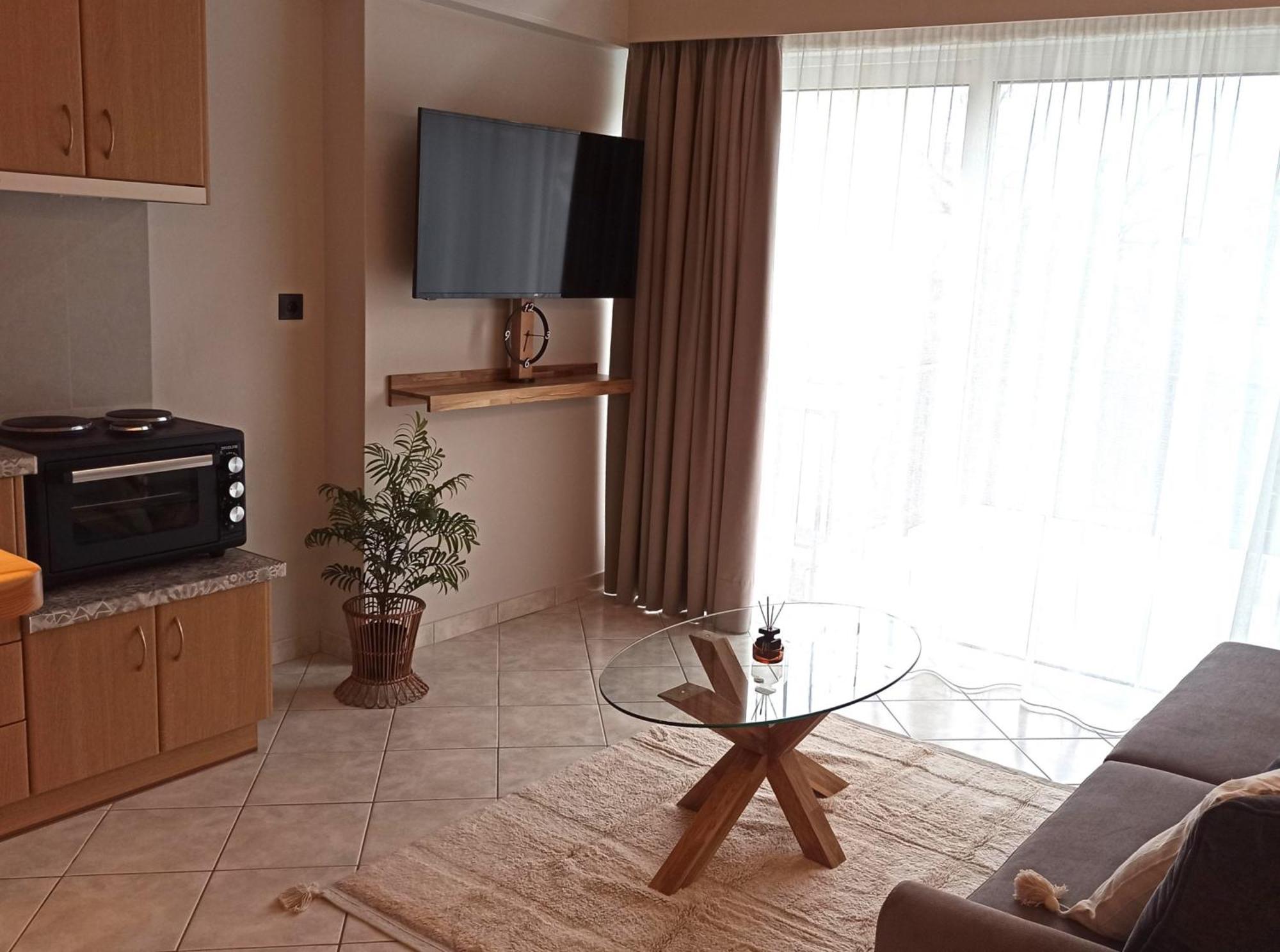 Filikon Maisonettes カラマタ エクステリア 写真